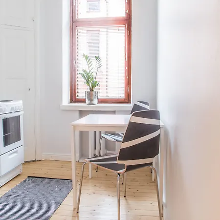 Apartment Go Happy